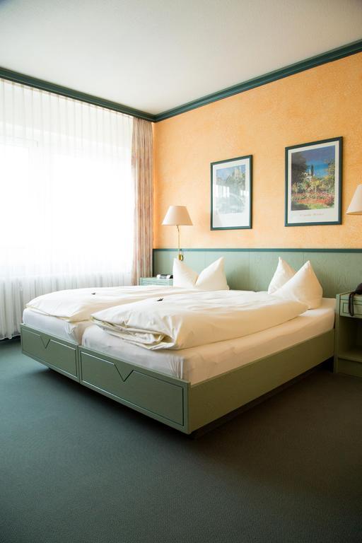 Hotel Reifenstein Kleinbartloff Extérieur photo