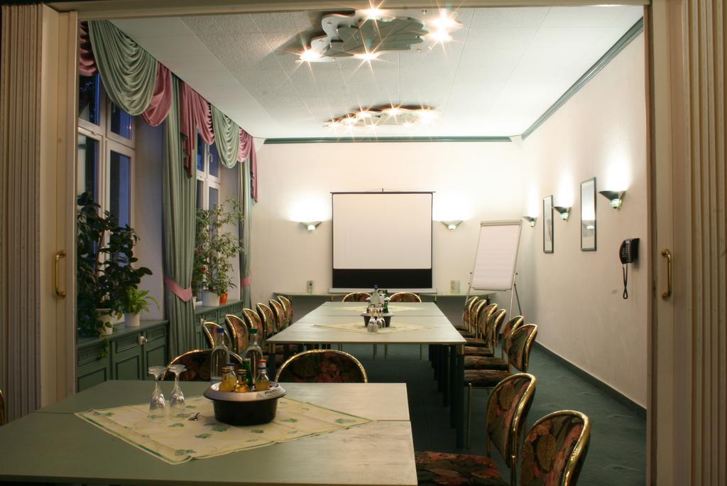 Hotel Reifenstein Kleinbartloff Extérieur photo