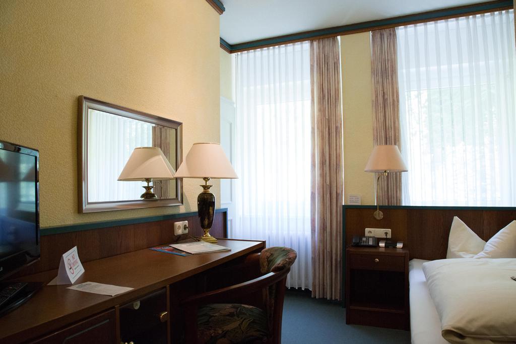 Hotel Reifenstein Kleinbartloff Extérieur photo