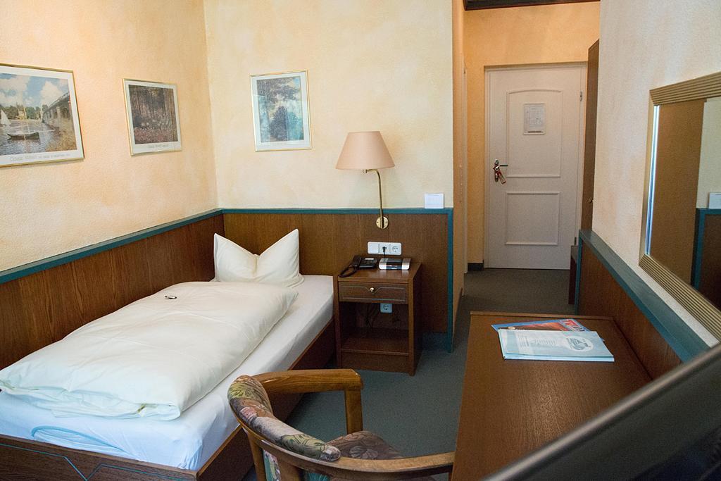 Hotel Reifenstein Kleinbartloff Extérieur photo