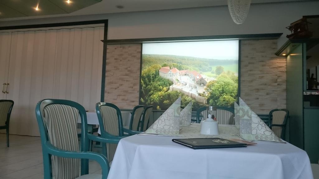 Hotel Reifenstein Kleinbartloff Extérieur photo