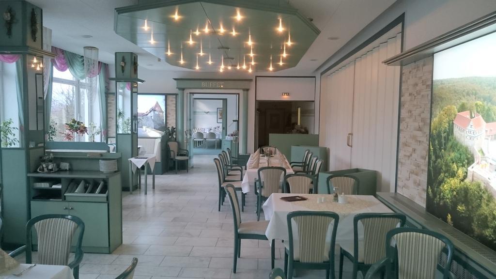 Hotel Reifenstein Kleinbartloff Extérieur photo