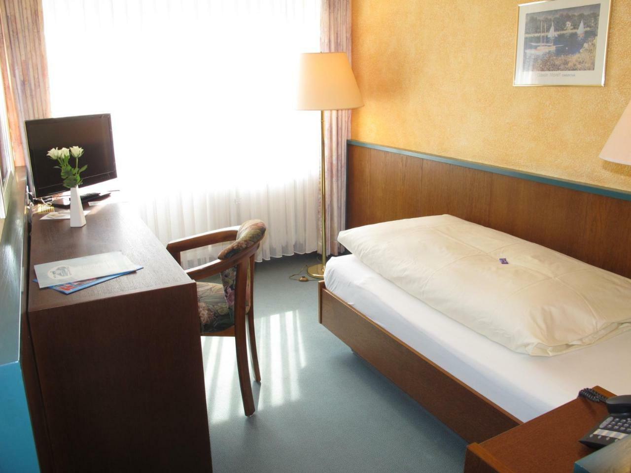 Hotel Reifenstein Kleinbartloff Extérieur photo